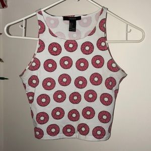 Forever 21 donut graphic on flattering crop top